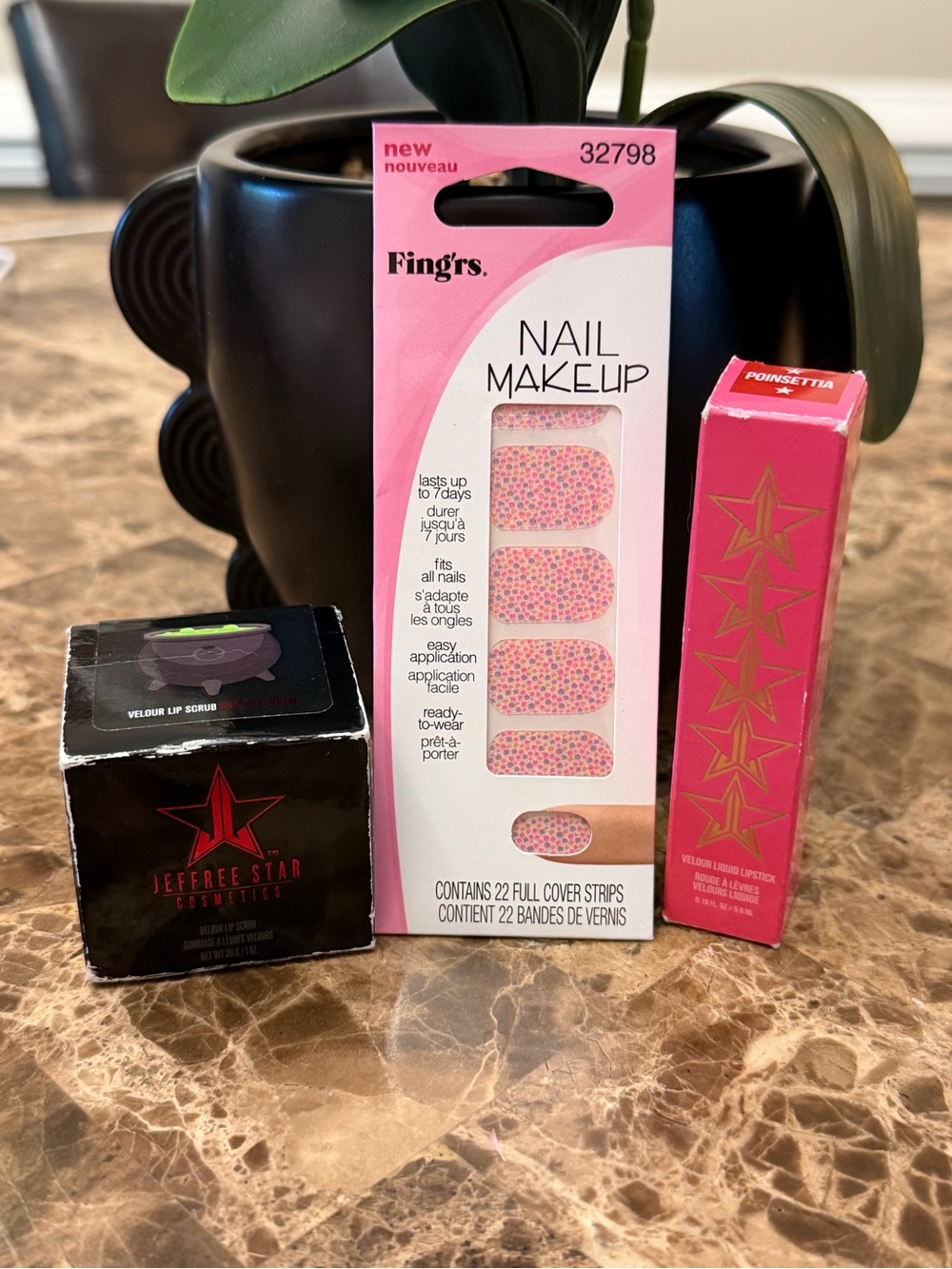 🥰♥️Jeffree Star Cosmetics & Pink Pattern Nail Make-Up Full Cover Strips